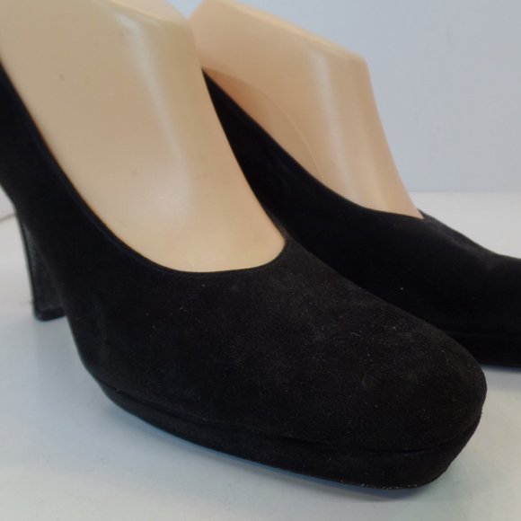 Fendi Shoes - FENDI Made In Italy Black Suede Leather Pumps 4" Heels Sz 9 Timeless Classics